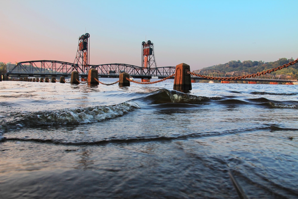 Enjoying the Scenic beauty of the St. Croix River is one of the most romantic things to do in Stillwater MN