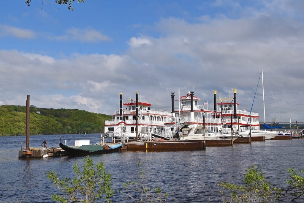 Stillwater Boat Cruise 